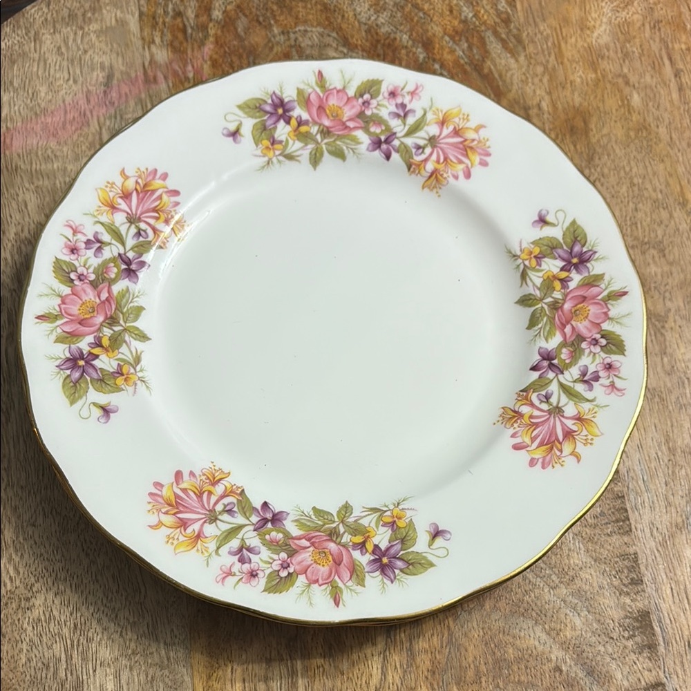 4 Vintage Cake Plate, Wayside, Colclough Bone China